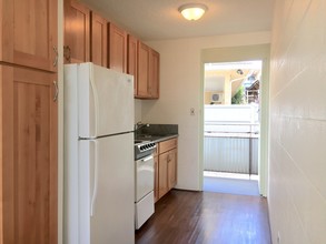 1218 N School St-Unit -2D in Honolulu, HI - Building Photo - Building Photo