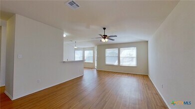 1105 Burgess Dr in Leander, TX - Building Photo - Building Photo