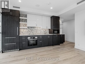 11-1511 Lillian St in Toronto, ON - Building Photo - Building Photo