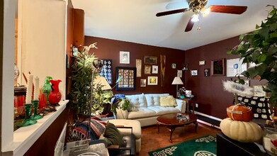 1804 Titan St in Philadelphia, PA - Foto de edificio - Building Photo