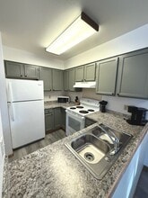 1512 Lake Elmo Dr, Unit 2 in Billings, MT - Foto de edificio - Building Photo