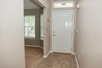 1319 Jefferyscot Dr in Crestview, FL - Foto de edificio - Building Photo