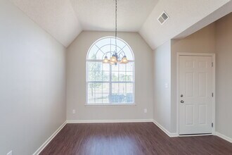 7972 Ridgedale Dr in Olive Branch, MS - Building Photo - Building Photo