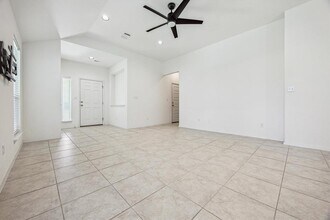 361 Gaida Loop in Andice, TX - Building Photo - Building Photo