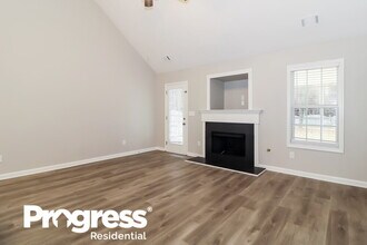 358 Shadowbrooke Cir SW in Loganville, GA - Foto de edificio - Building Photo