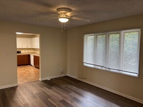 122 Crescent Ln in Cabery, IL - Building Photo - Building Photo