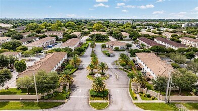 14116 SW 260th St in Homestead, FL - Foto de edificio - Building Photo