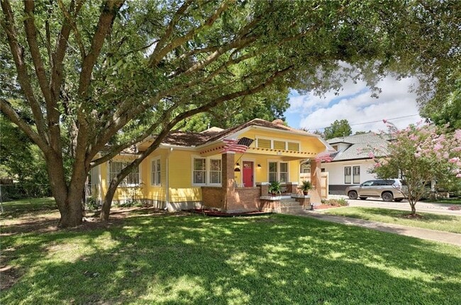 1604 S Main St in Georgetown, TX - Building Photo - Building Photo