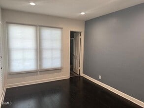 643 N Hagar St in San Fernando, CA - Building Photo - Building Photo