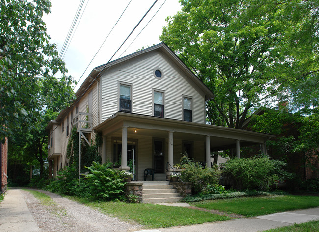 110 N Ingalls St in Ann Arbor, MI - Foto de edificio - Building Photo