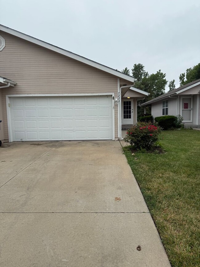 property at 7223 SW 23rd Ct