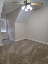 628 Amberdale W Cir in Lumberton, NC - Building Photo - Building Photo