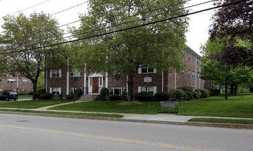 Lexington Street Apartments in Auburndale, MA - Building Photo - Building Photo