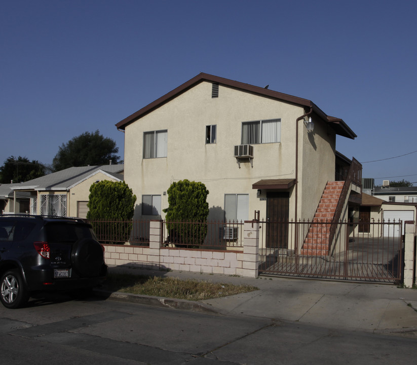 6745 Beck Ave in North Hollywood, CA - Building Photo