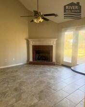 111 Shelley Ln in Florence, AL - Building Photo - Building Photo