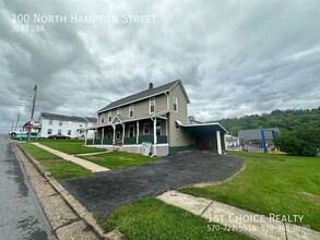 100 N Hampton St in Lock Haven, PA - Foto de edificio - Building Photo