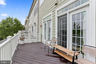 8119 Westside Blvd in Fulton, MD - Foto de edificio - Building Photo