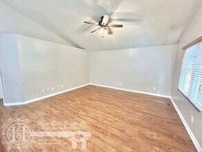 1121 E Gilbreath St in Graham, NC - Building Photo - Building Photo