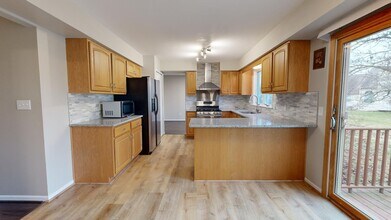 3129 Fawnmeadow Ct in Ann Arbor, MI - Building Photo - Building Photo