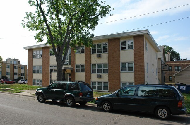 3300 Blaisdell Ave in Minneapolis, MN - Building Photo - Building Photo