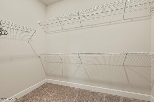 12250 Canal Grande Dr in Ft. Myers, FL - Building Photo - Building Photo