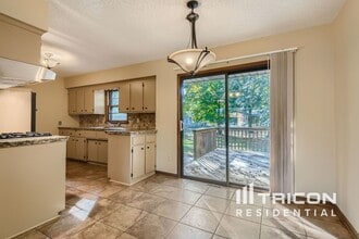 600 Manor Dr NE in Minneapolis, MN - Building Photo - Building Photo