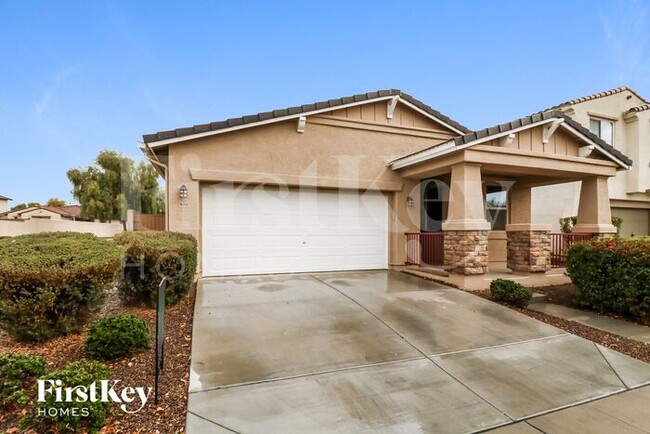 14760 W Surrey Dr in Surprise, AZ - Foto de edificio - Building Photo