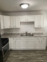 526 E Wilson Ave in Peoria, IL - Building Photo - Building Photo