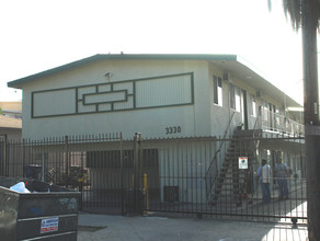 Chapman Apartments in Los Angeles, CA - Building Photo - Building Photo