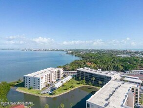 5805 N Banana River Blvd in Cape Canaveral, FL - Building Photo - Building Photo