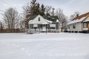 18117 McCracken Rd in Maple Heights, OH - Building Photo