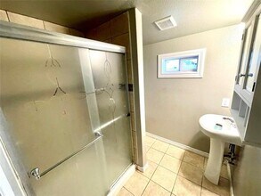 1316 Caruth Dr in Garland, TX - Building Photo - Building Photo