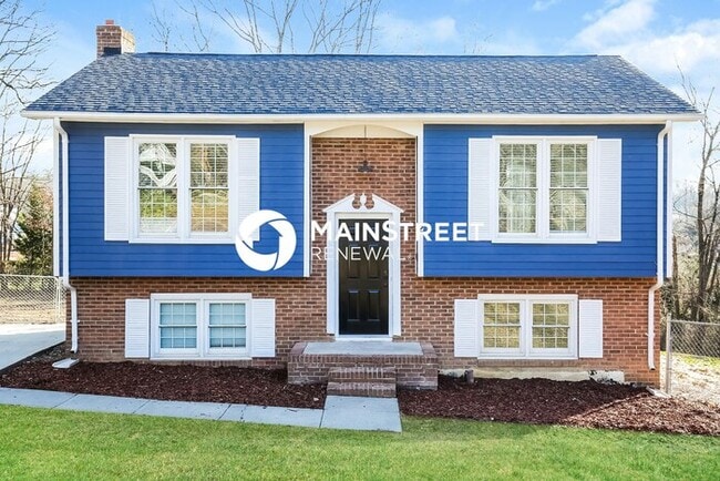 property at 2 Chaucer Ct