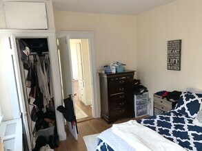 2001 Commonwealth Avenue, Unit 35 in Boston, MA - Foto de edificio - Building Photo