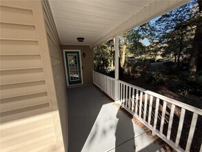 8111 Oak Arbor Rd in Greensboro, NC - Building Photo - Building Photo