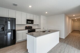 723 Ponderosa Ln in Princeton, TX - Building Photo
