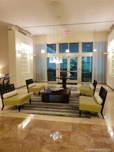 9055 SW 73rd Ct-Unit -301 in Miami, FL - Foto de edificio - Building Photo