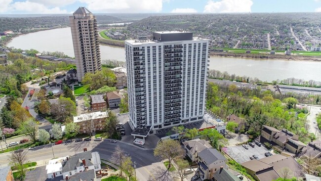 property at 2200 Victory Pkwy