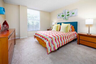 Forest Place in Miami, FL - Building Photo - Interior Photo