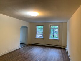 309 W Beaver Ave, Unit 4 in State College, PA - Building Photo