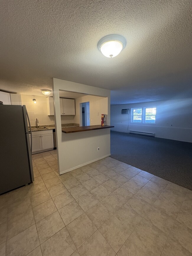 80 Damon Rd in Northampton, MA - Building Photo - Building Photo