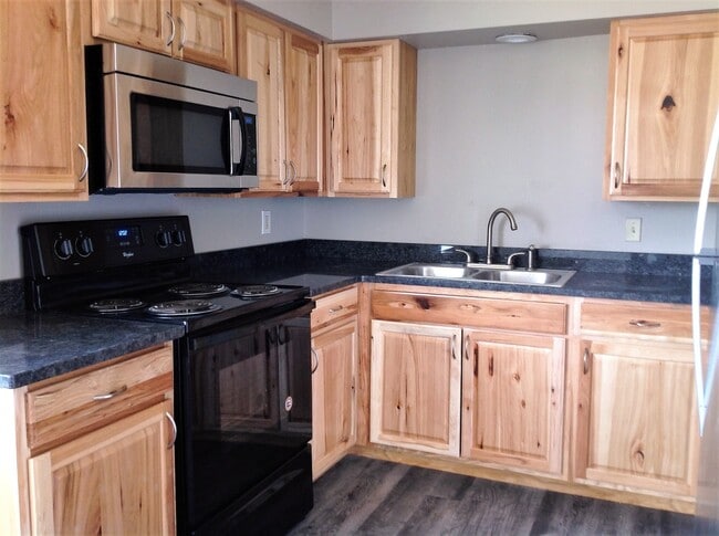 1306-1308 N Stout Rd in Spokane Valley, WA - Building Photo - Building Photo