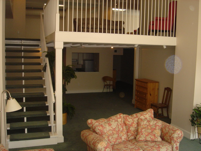 Linden Tower in Richmond, VA - Foto de edificio - Lobby