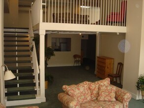 Linden Tower Apartments Richmond Va For Rent Virginia Lobby Linden Tower Apartments In Richmond