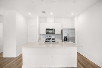 11272 Blue Bay Dr in Orlando, FL - Building Photo - Building Photo