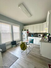 20 St Lukes Pl in Montclair, NJ - Building Photo - Building Photo