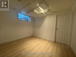 210 Church St in Georgina, ON - Building Photo - Building Photo