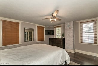 37848 Euclid Ave in Willoughby, OH - Foto de edificio - Building Photo