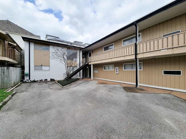 1418 Vermont St in Houston, TX - Building Photo - Building Photo