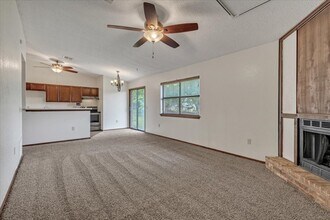 10412 Koch Dr in Midwest City, OK - Building Photo - Building Photo